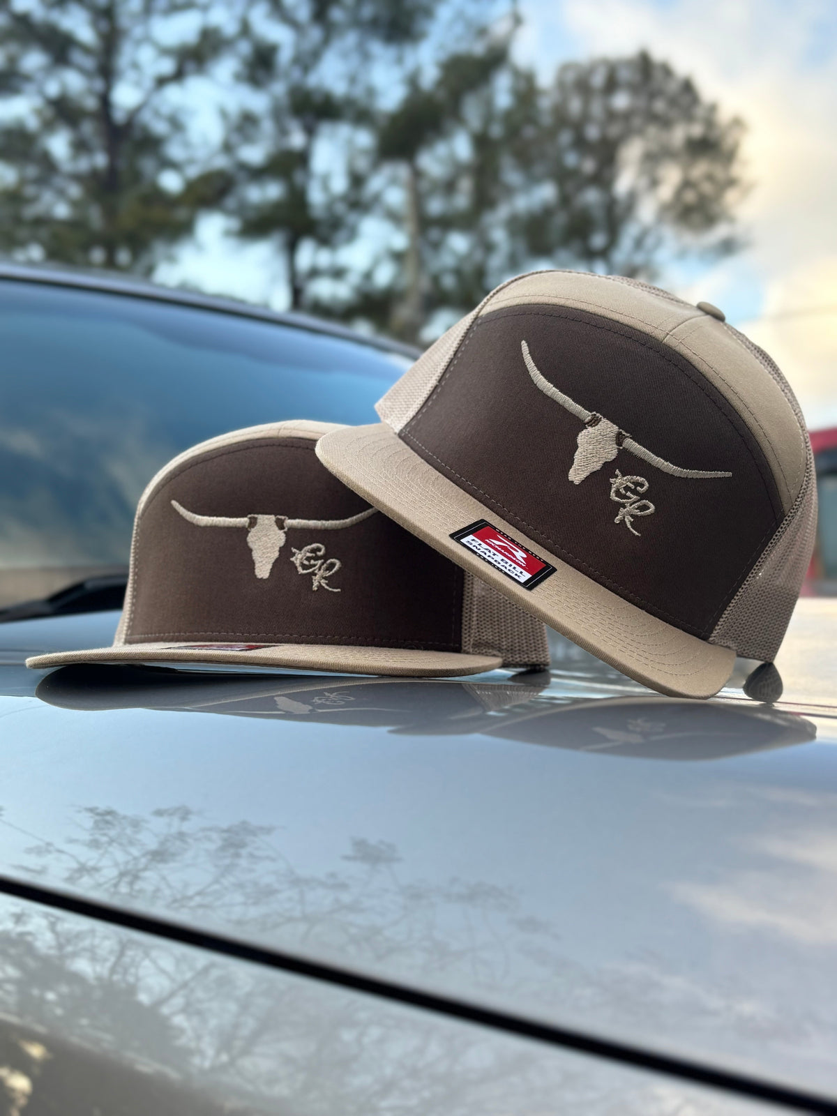 Brown and Khaki Richardson 168 Barbwire Bull hat